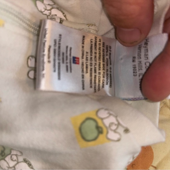 Vintage Baby Snoopy Footie one piece size 0-3 months - Picture 4 of 5